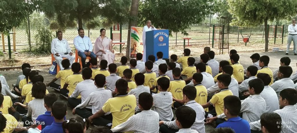 Rakhi , Over 6,500 Students Take a Pledge to Stay Drug-Free , Blood Donation